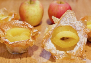 Tartaletas de pasta filo con manzanas